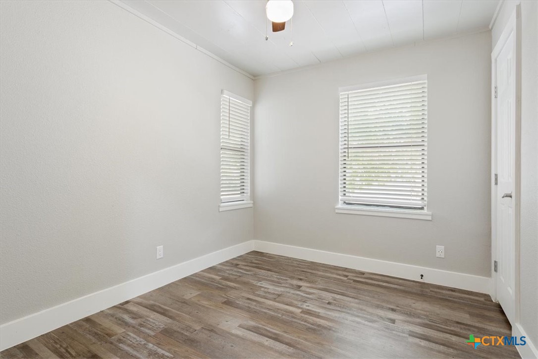 204 E Fowler Avenue Property Photo 19