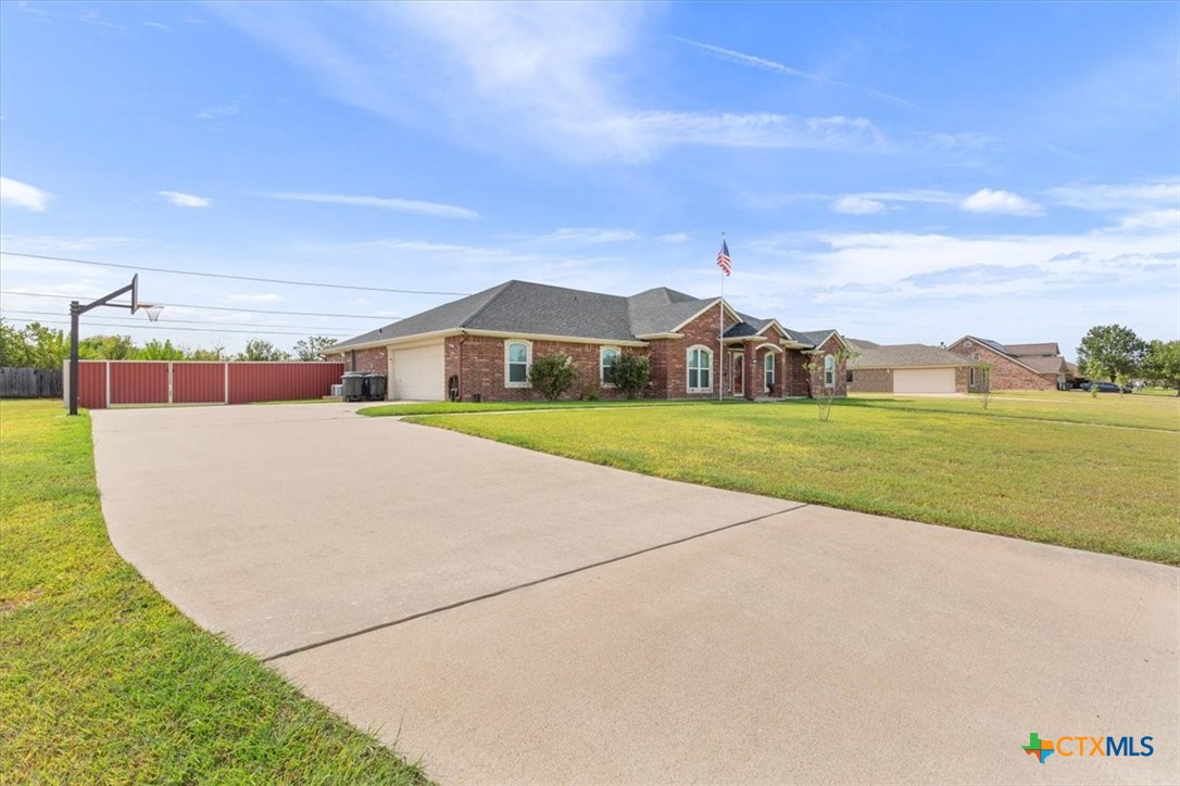 1011 Tumbleweed Drive Property Photo 3