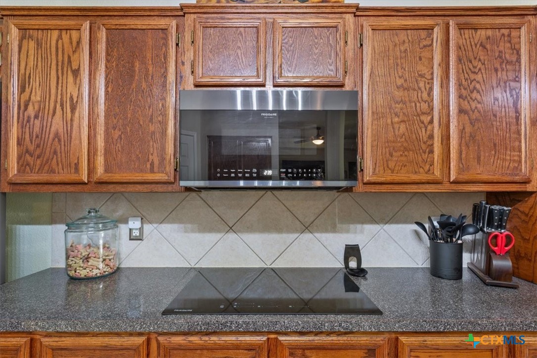 1011 Tumbleweed Drive Property Photo 8