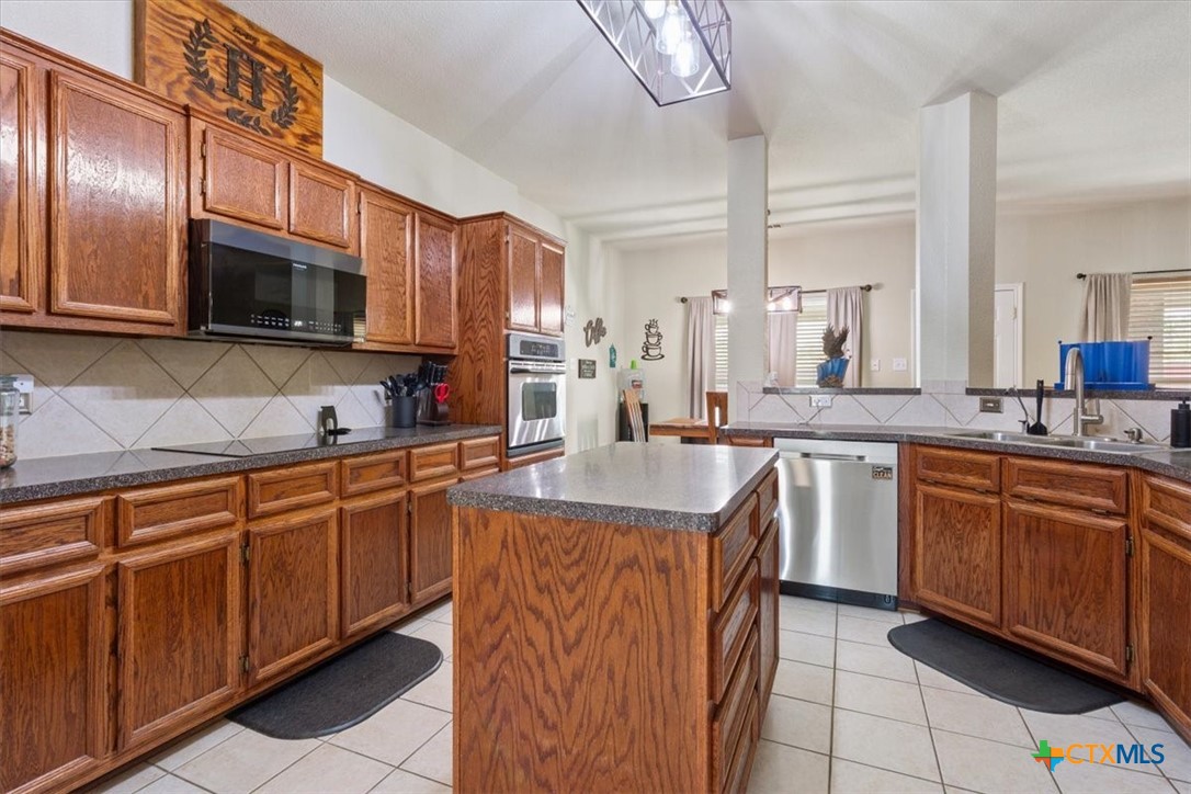 1011 Tumbleweed Drive Property Photo 9