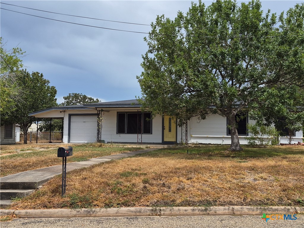 1010 E Church Street Property Photo 2