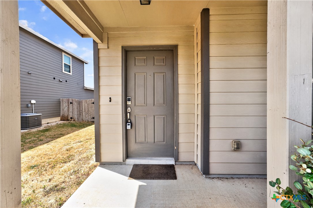 2536 Hiddenbrooke Trace Property Photo 2
