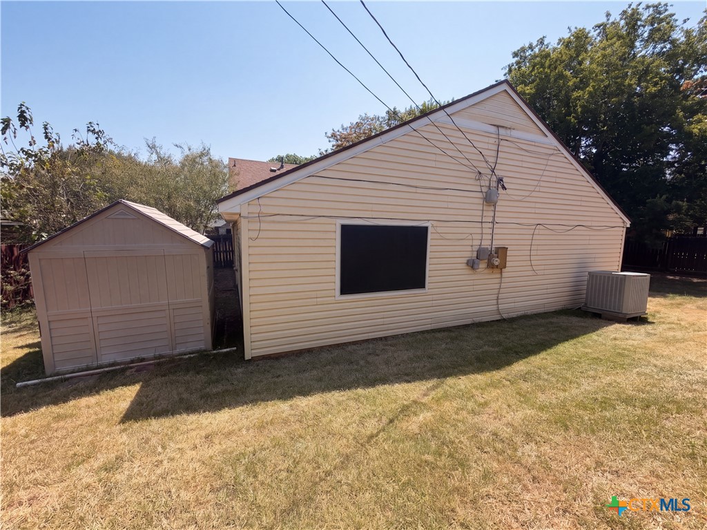 710 Brazos Drive Property Photo 12