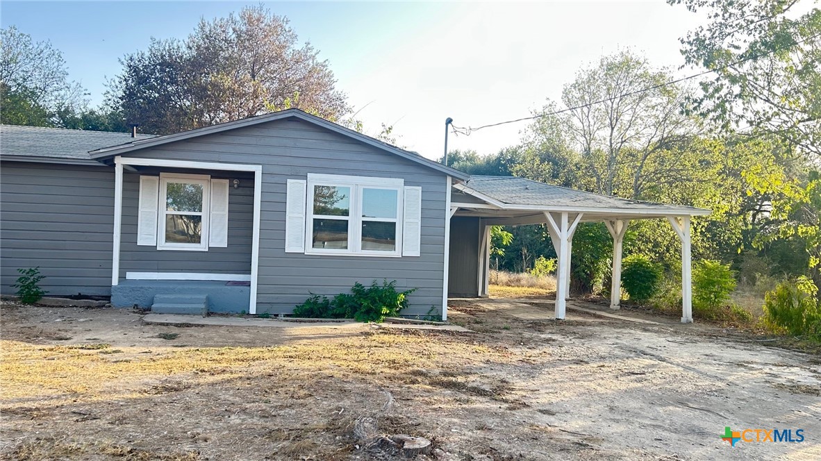 2043 Hwy 190 Property Photo 2