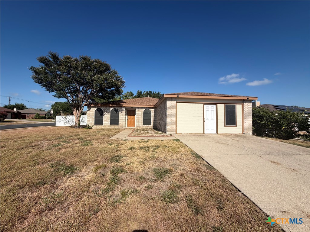 4609 Oxford Drive Property Photo 1