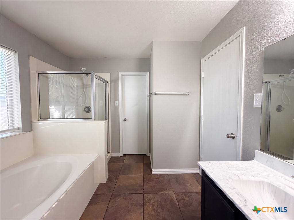4609 Oxford Drive Property Photo 14