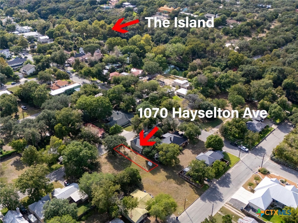 1070 Hayselton Avenue Property Photo 3