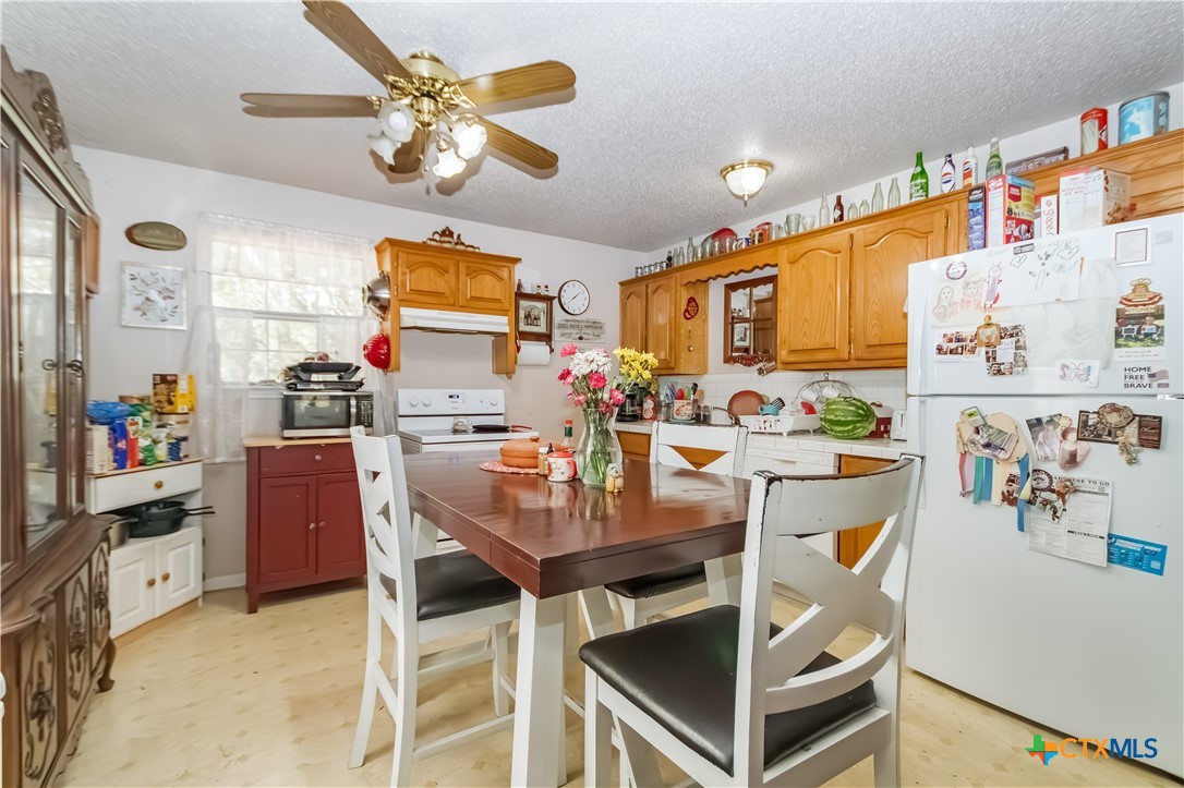 2717 Theresa Lane Property Photo 7