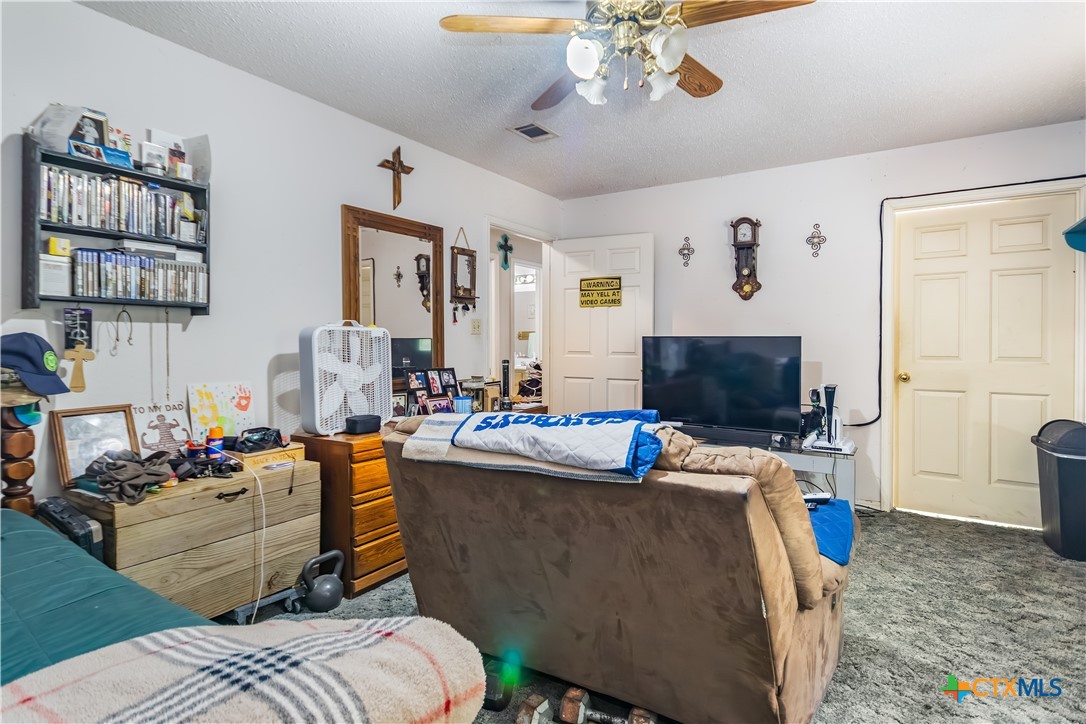 2717 Theresa Lane Property Photo 11