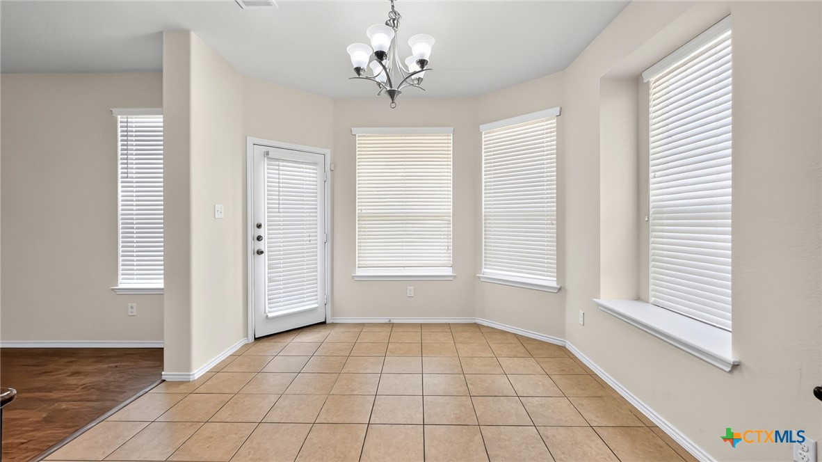 3403 Cricklewood Drive Property Photo 4