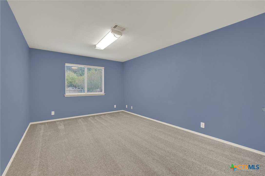 204 Falcon Ridge Drive Property Photo 14