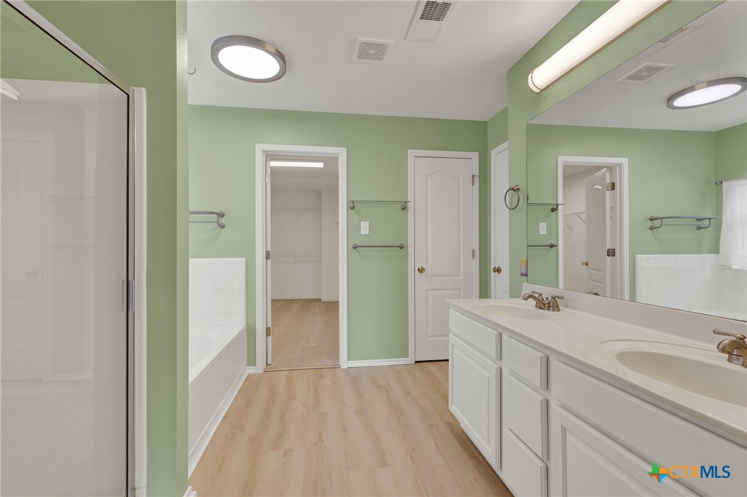 204 Falcon Ridge Drive Property Photo 23