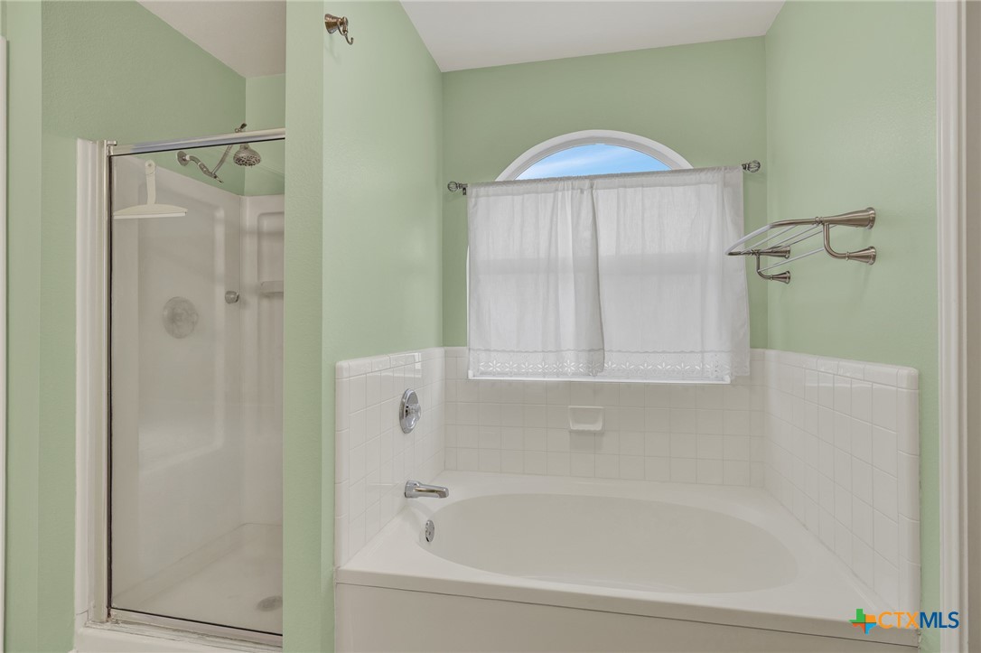 204 Falcon Ridge Drive Property Photo 24