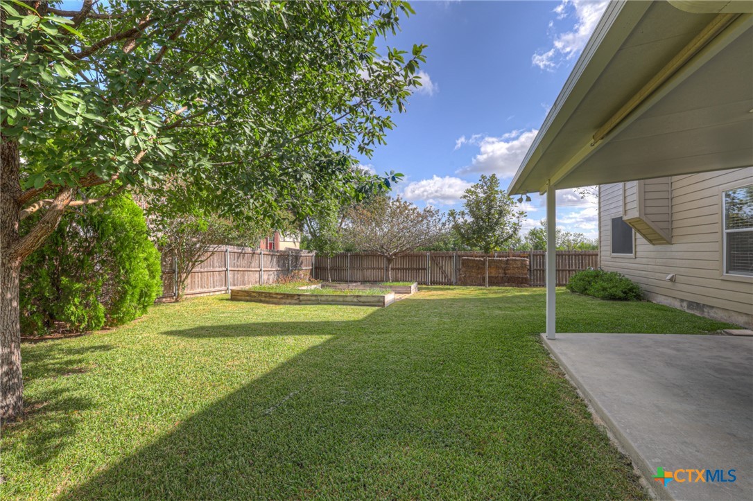 204 Falcon Ridge Drive Property Photo 32