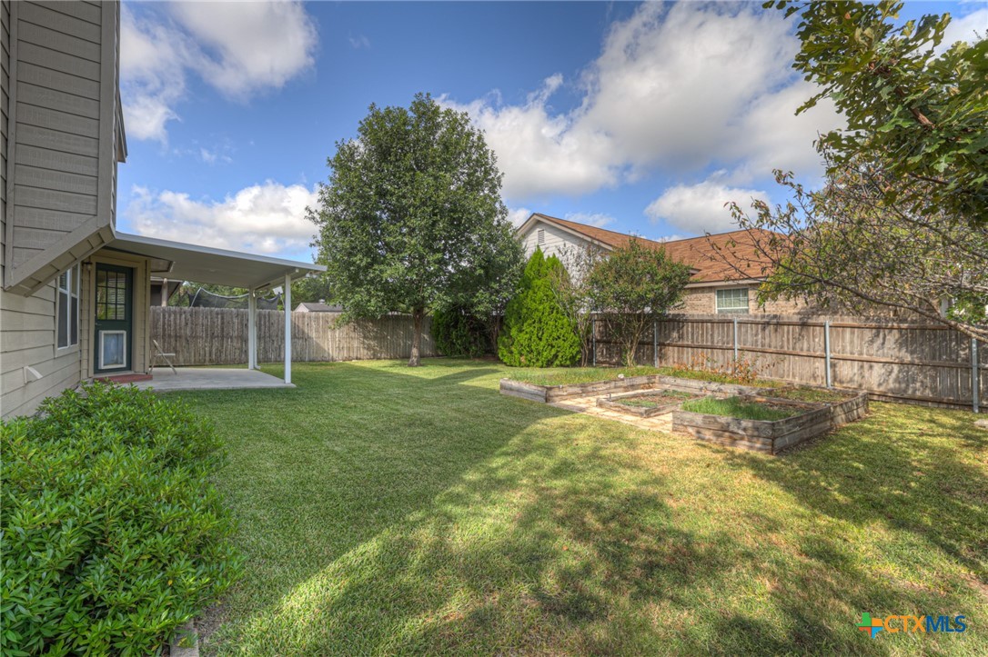 204 Falcon Ridge Drive Property Photo 34