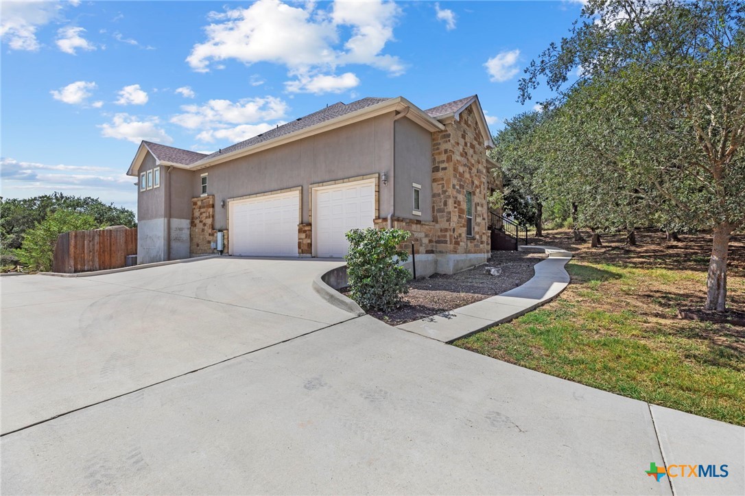 638 Cambridge Drive Property Photo 33