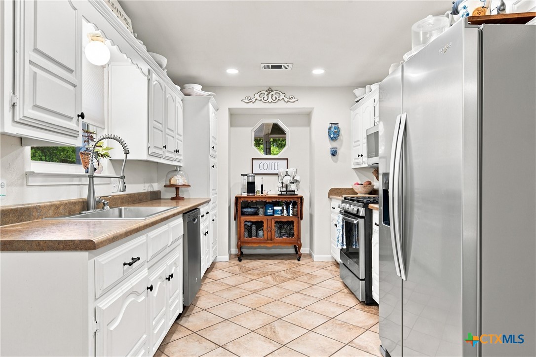 14212 Wagner Drive Property Photo 9