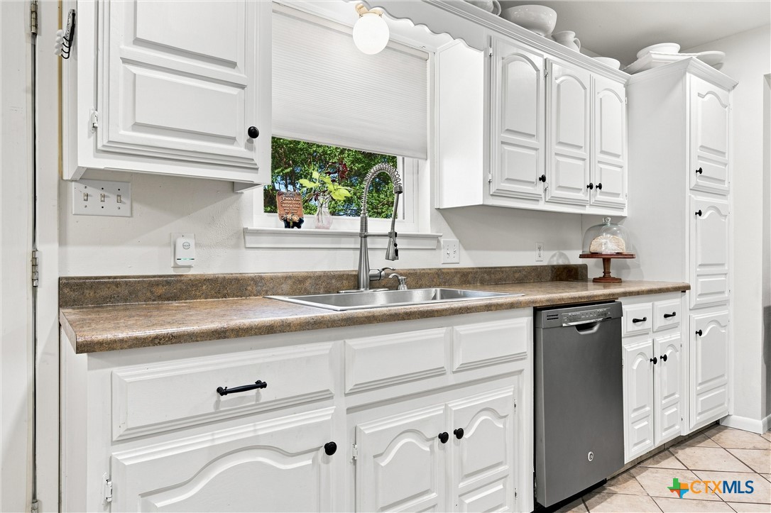 14212 Wagner Drive Property Photo 11