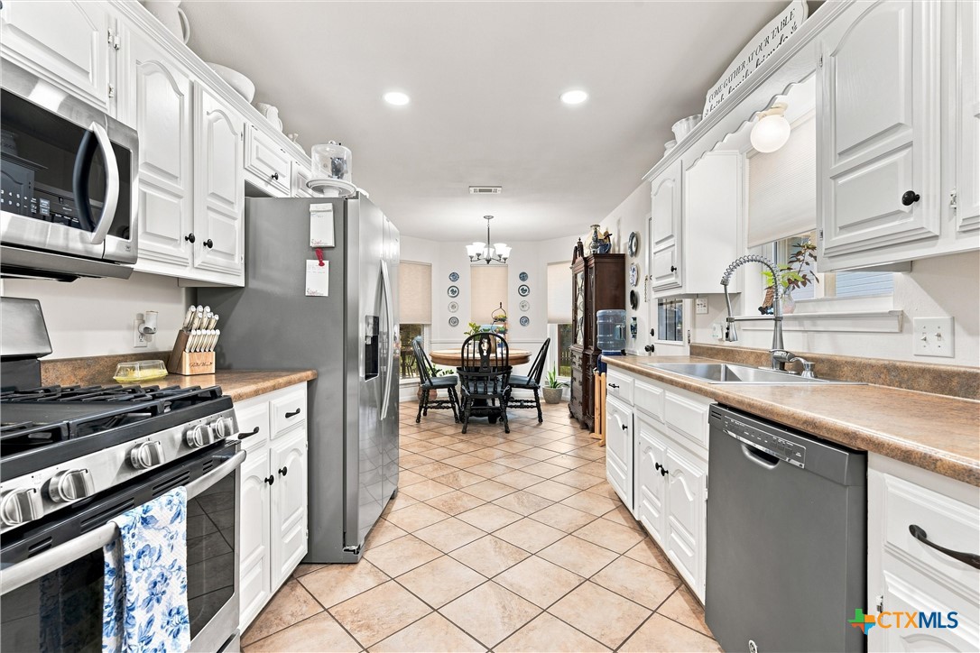 14212 Wagner Drive Property Photo 12