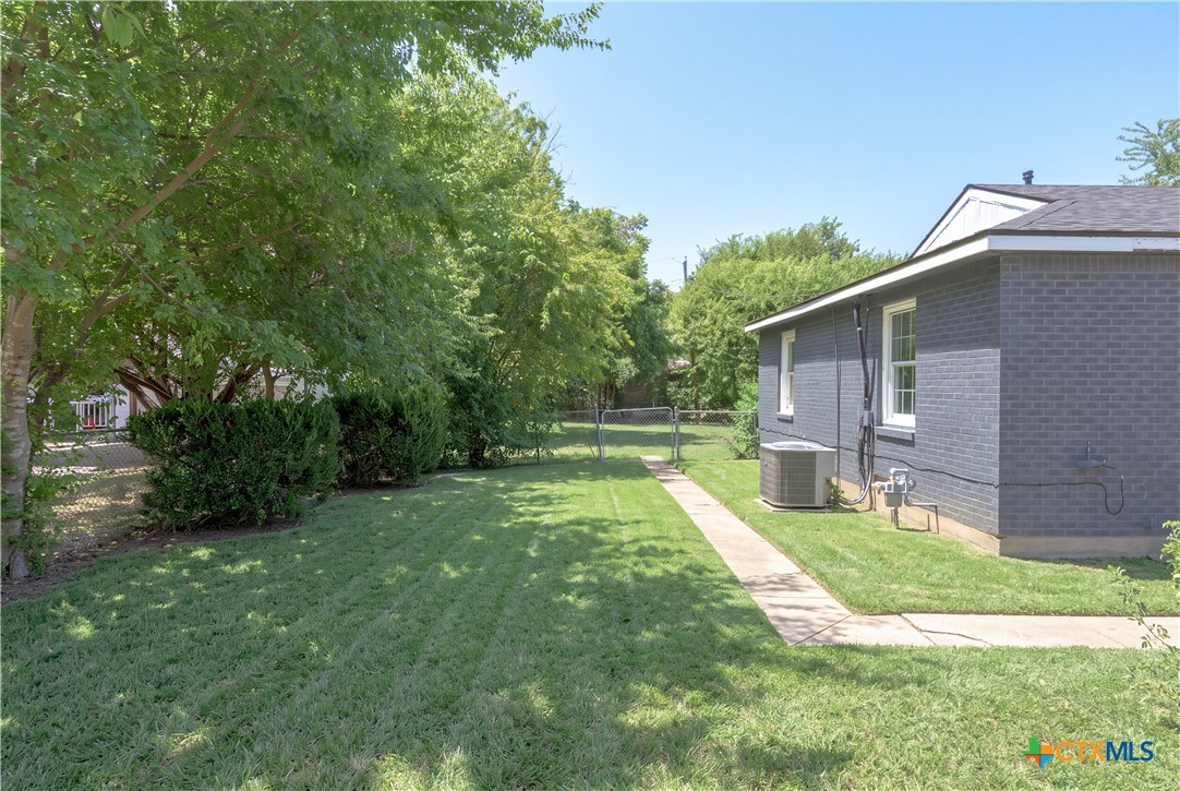 508 Brook Drive Property Photo 2