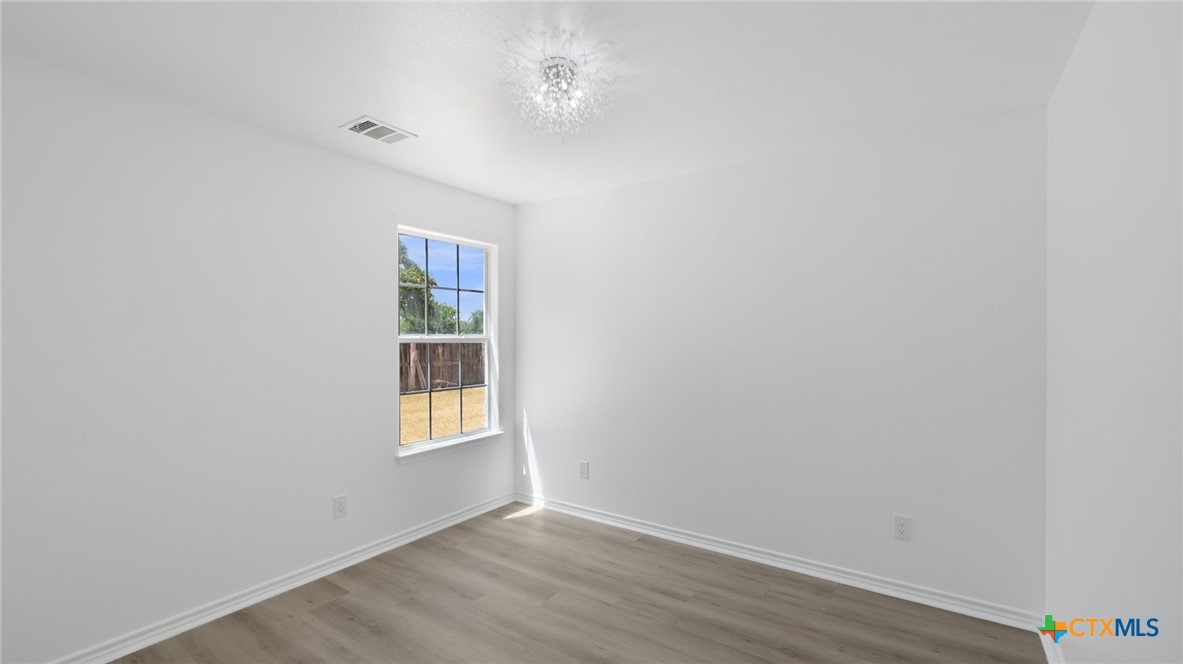 10915 S Highway 183 Property Photo 17