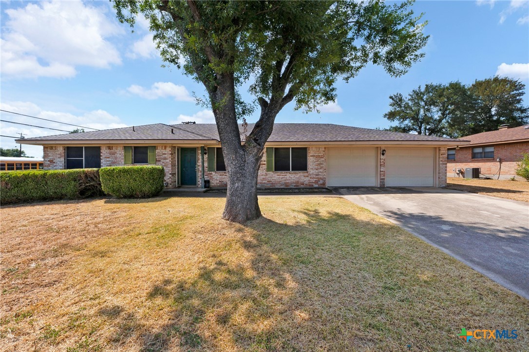 506 Arapaho Drive Property Photo 1