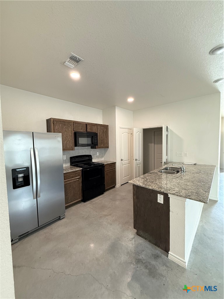 6012 Harriet Tubman Avenue Property Photo 6