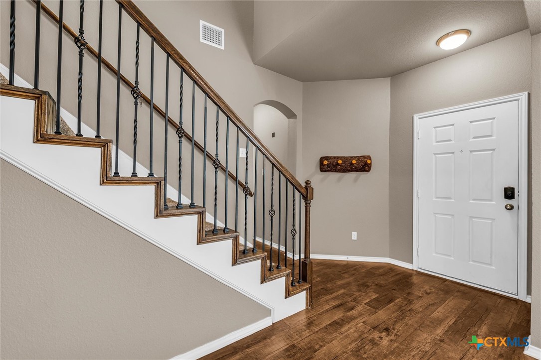 202 Milky Way Property Photo 6