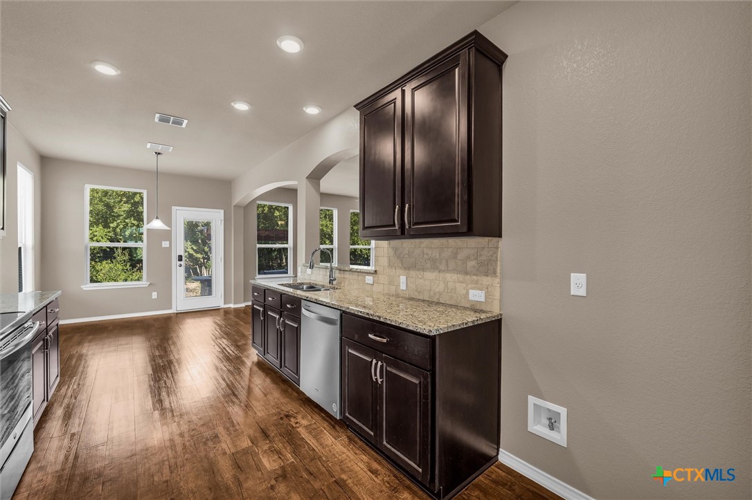 202 Milky Way Property Photo 11