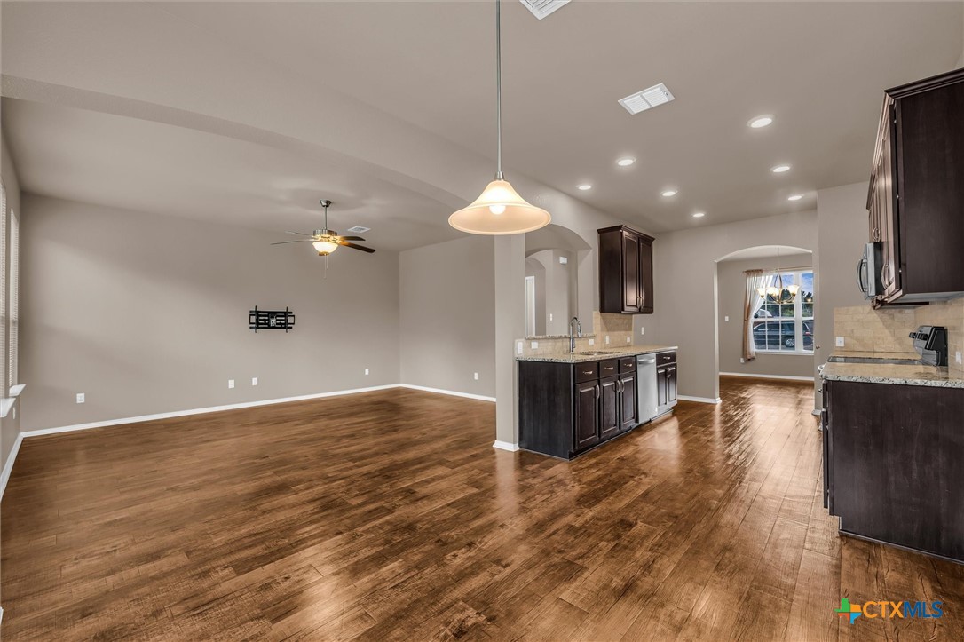 202 Milky Way Property Photo 14
