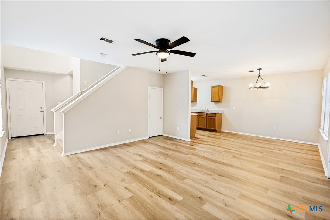 945 Sagewood Property Photo 6