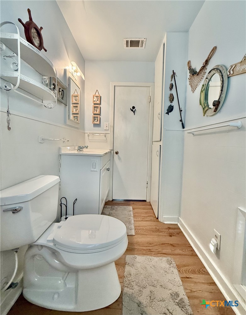 406 E Tres Palacios Avenue Property Photo 23