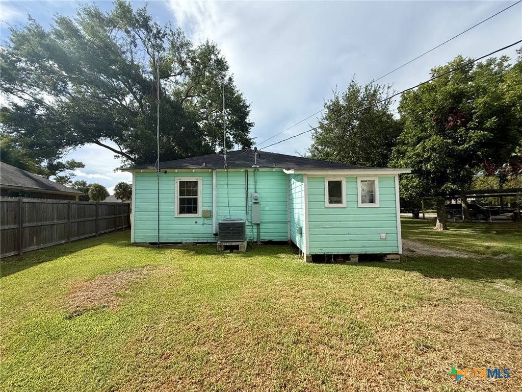 406 E Tres Palacios Avenue Property Photo 29