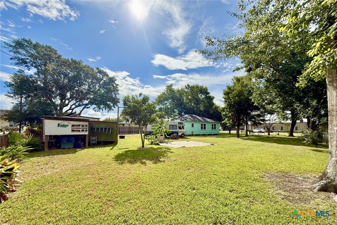 406 E Tres Palacios Avenue Property Photo 34