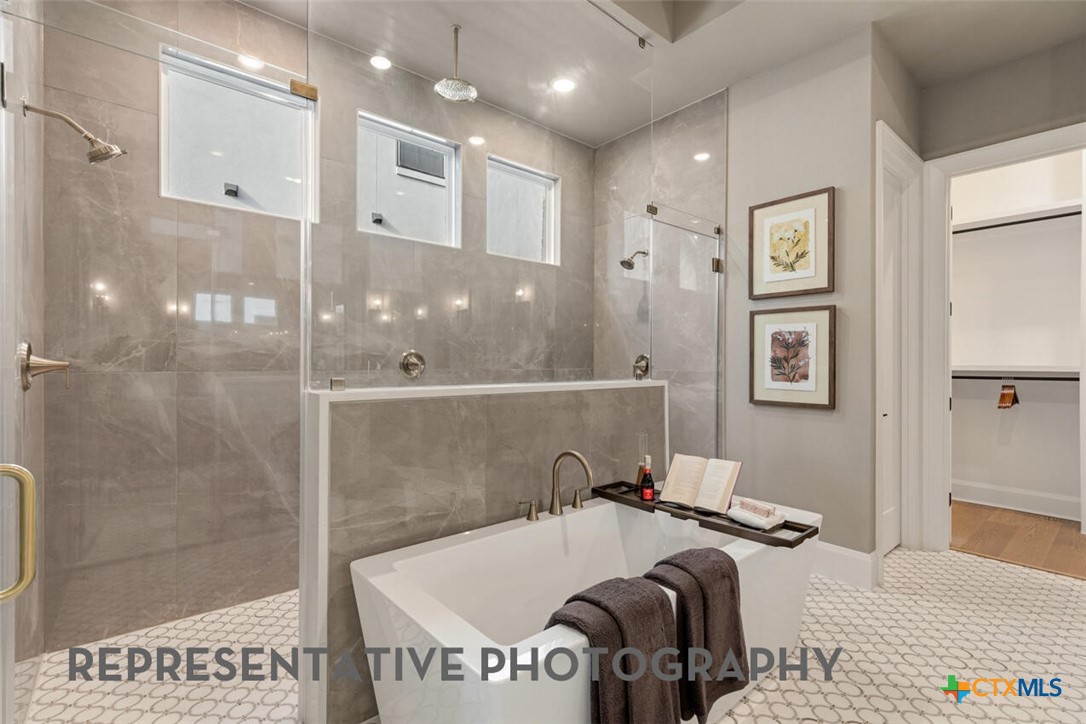 428 Tinctoria Creek Drive Property Photo 17