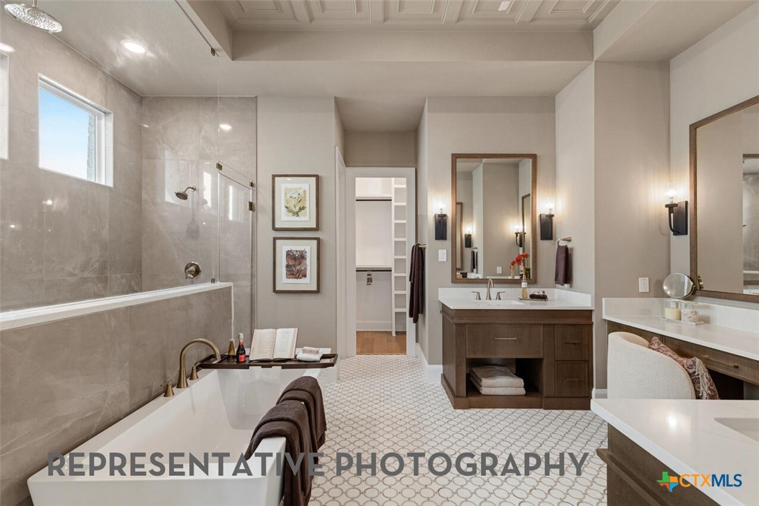 428 Tinctoria Creek Drive Property Photo 18
