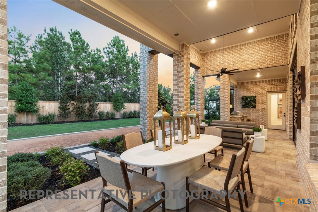 428 Tinctoria Creek Drive Property Photo 29