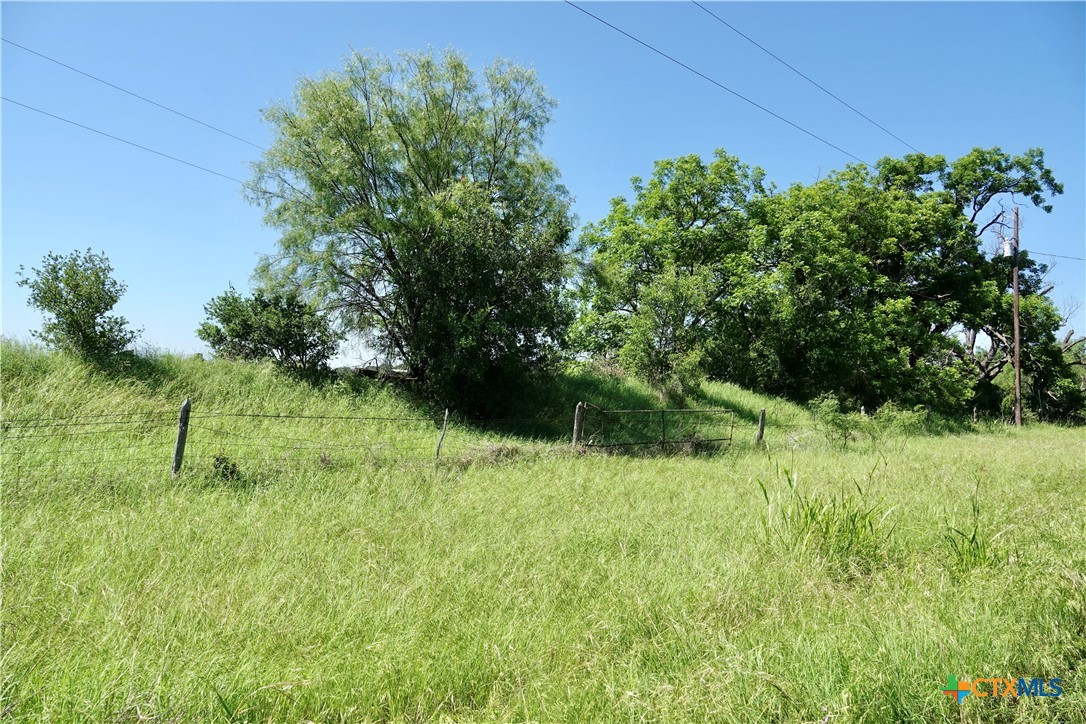 588 County Road 430 Property Photo 25