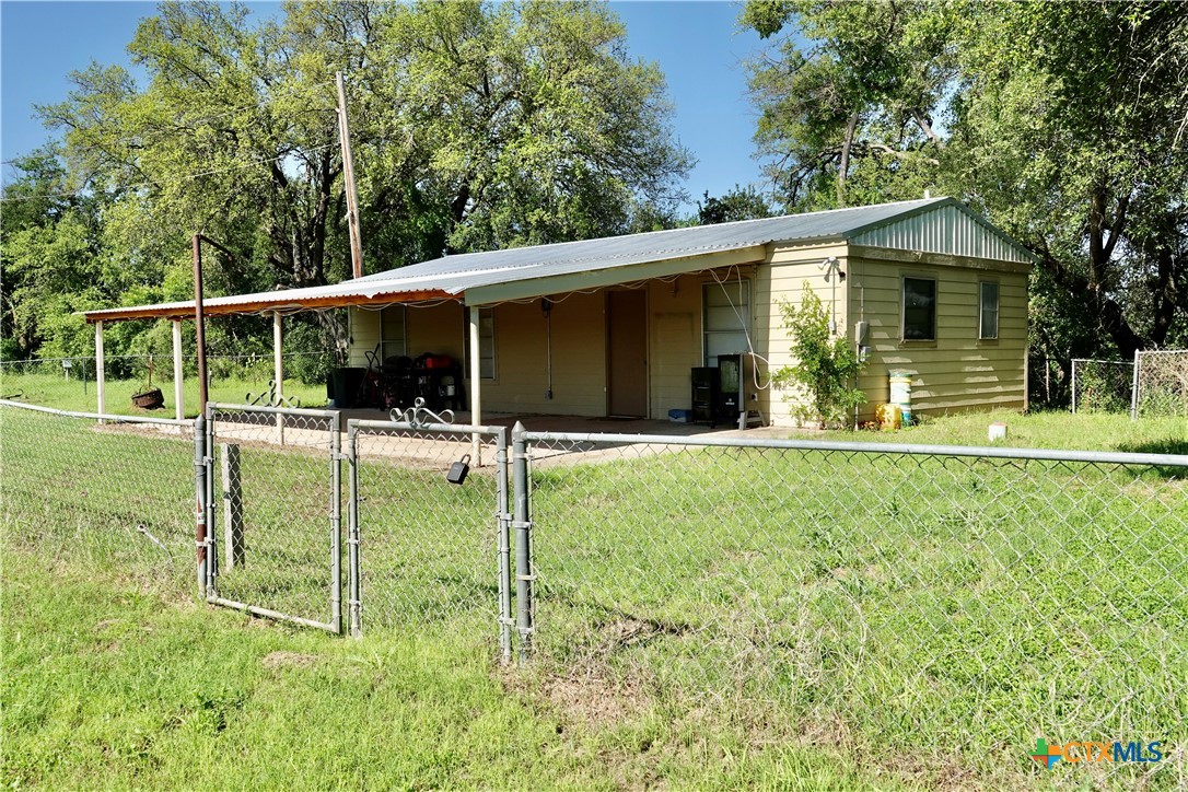 588 County Road 430 Property Photo 30