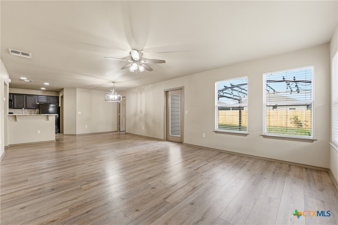 1306 Fern Court Property Photo 4