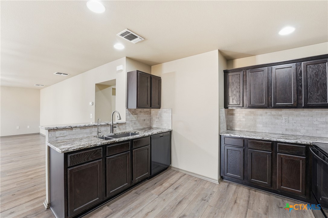 1306 Fern Court Property Photo 7