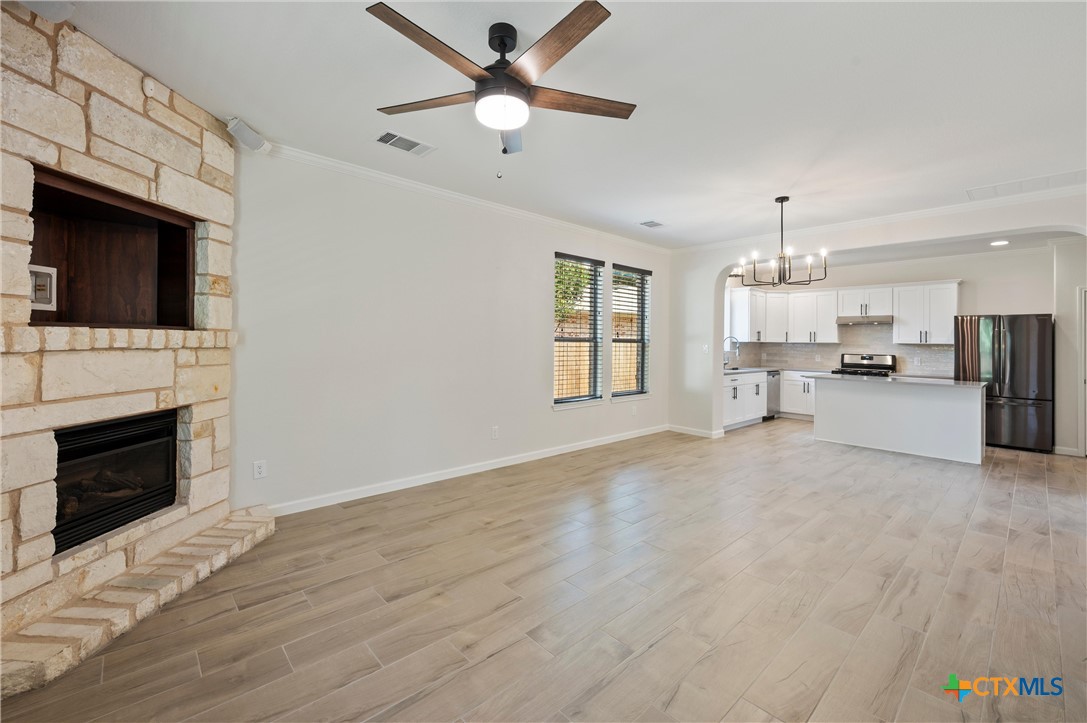 10936 Short Springs Drive Property Photo 11