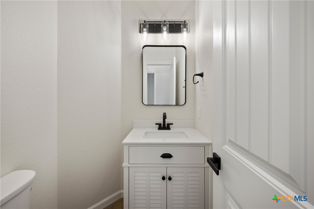 10936 Short Springs Drive Property Photo 12