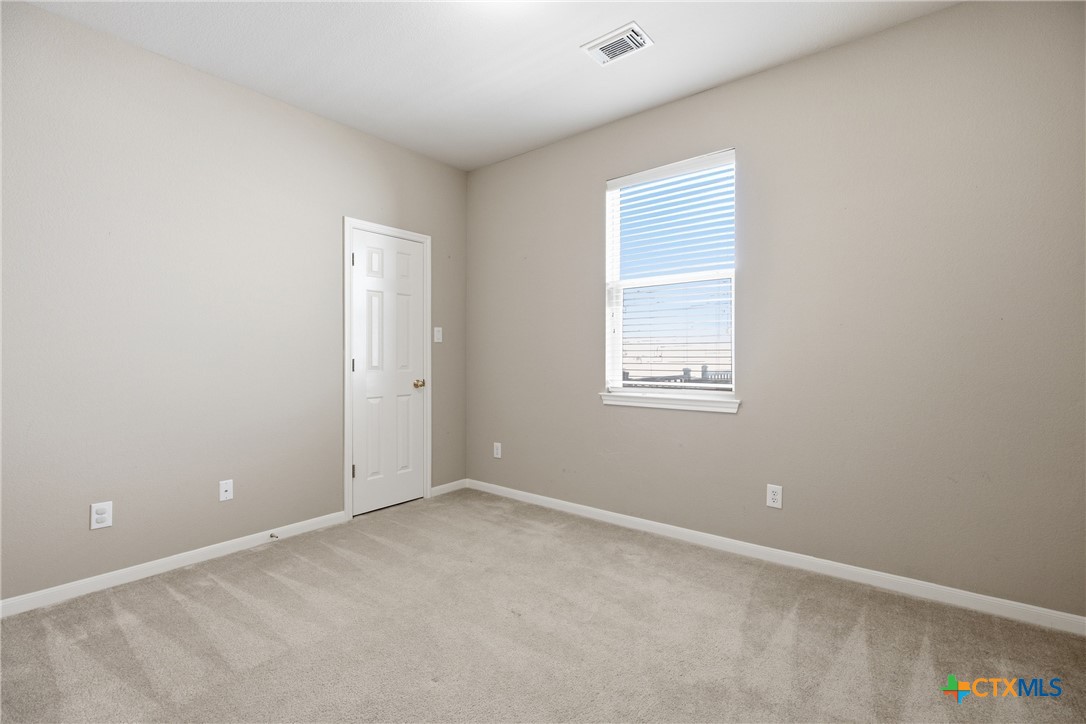 904 Winding Creek Place Property Photo 12