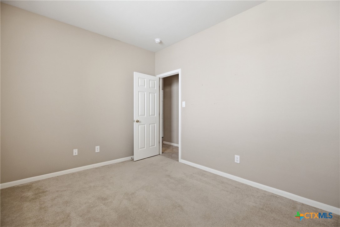 904 Winding Creek Place Property Photo 13