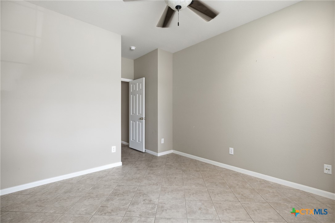 904 Winding Creek Place Property Photo 15