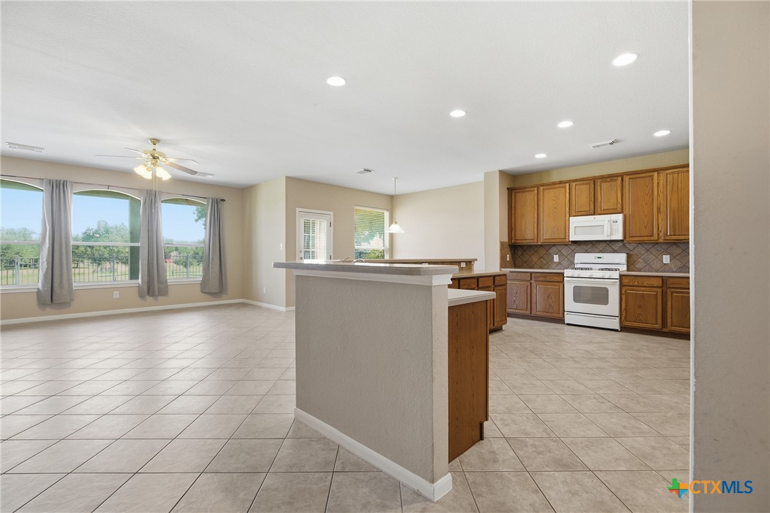 904 Winding Creek Place Property Photo 21