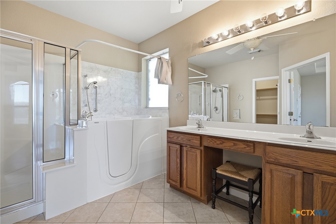 904 Winding Creek Place Property Photo 35