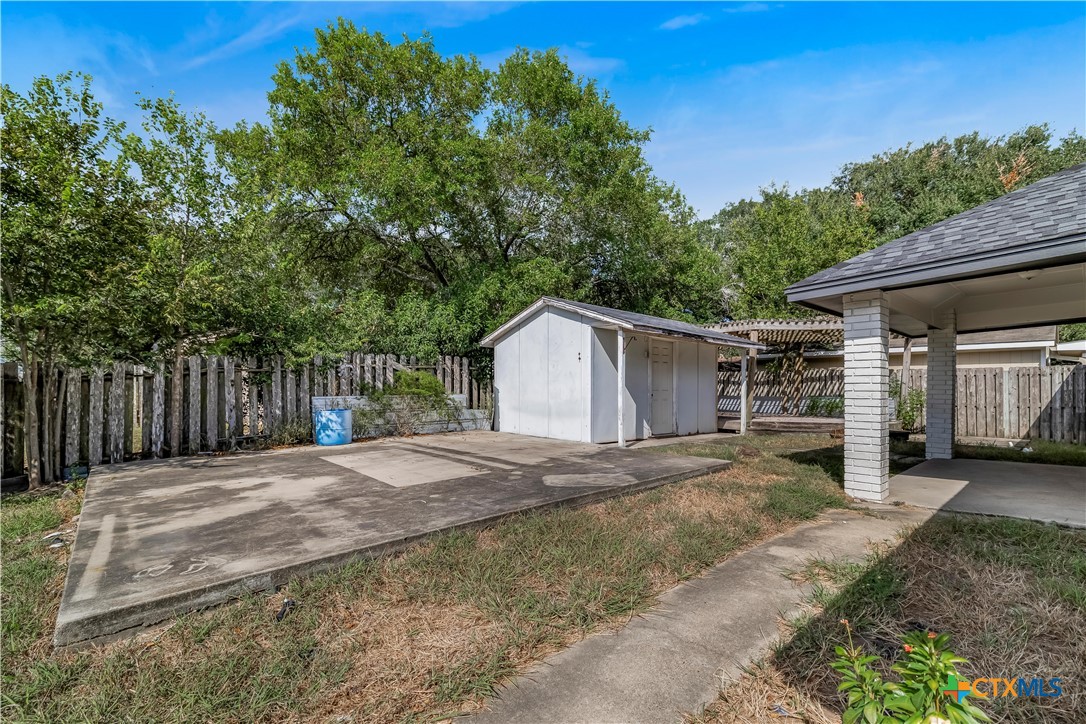 301 Trentwood Circle Property Photo 32