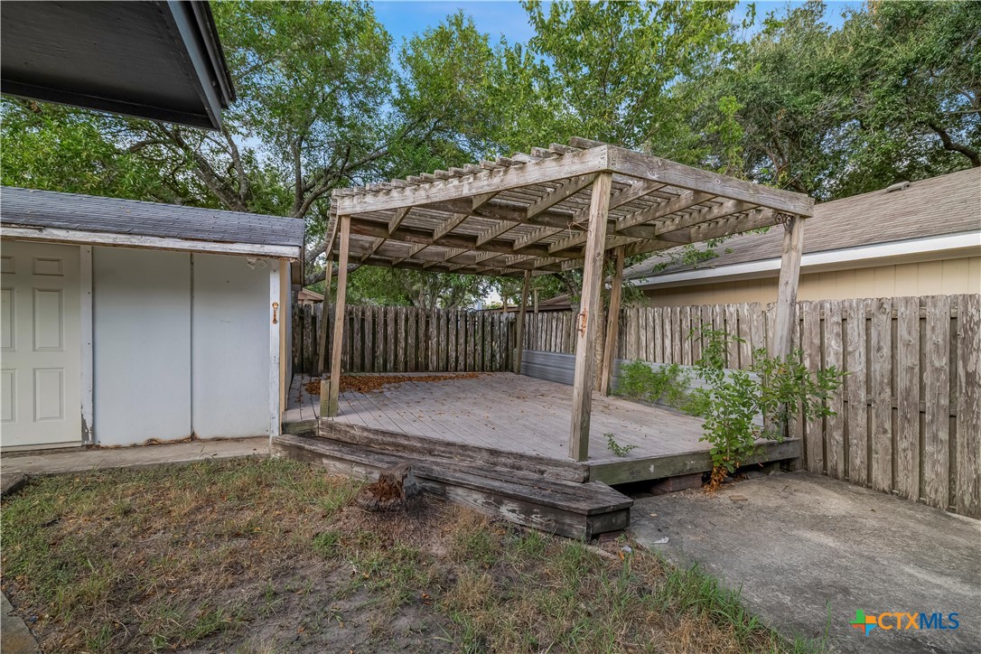 301 Trentwood Circle Property Photo 33